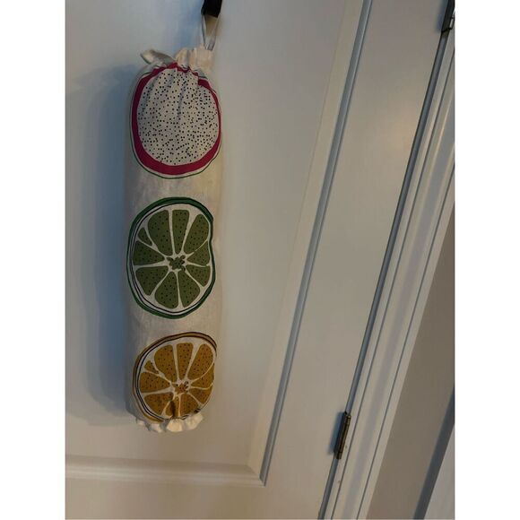 Handmade Plastic Bag Holder- Different Slices - Picture 1 of 1